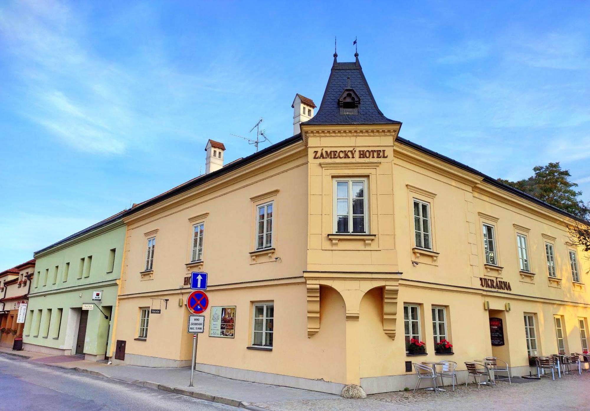 Zamecky Hotel Lednice Exterior photo